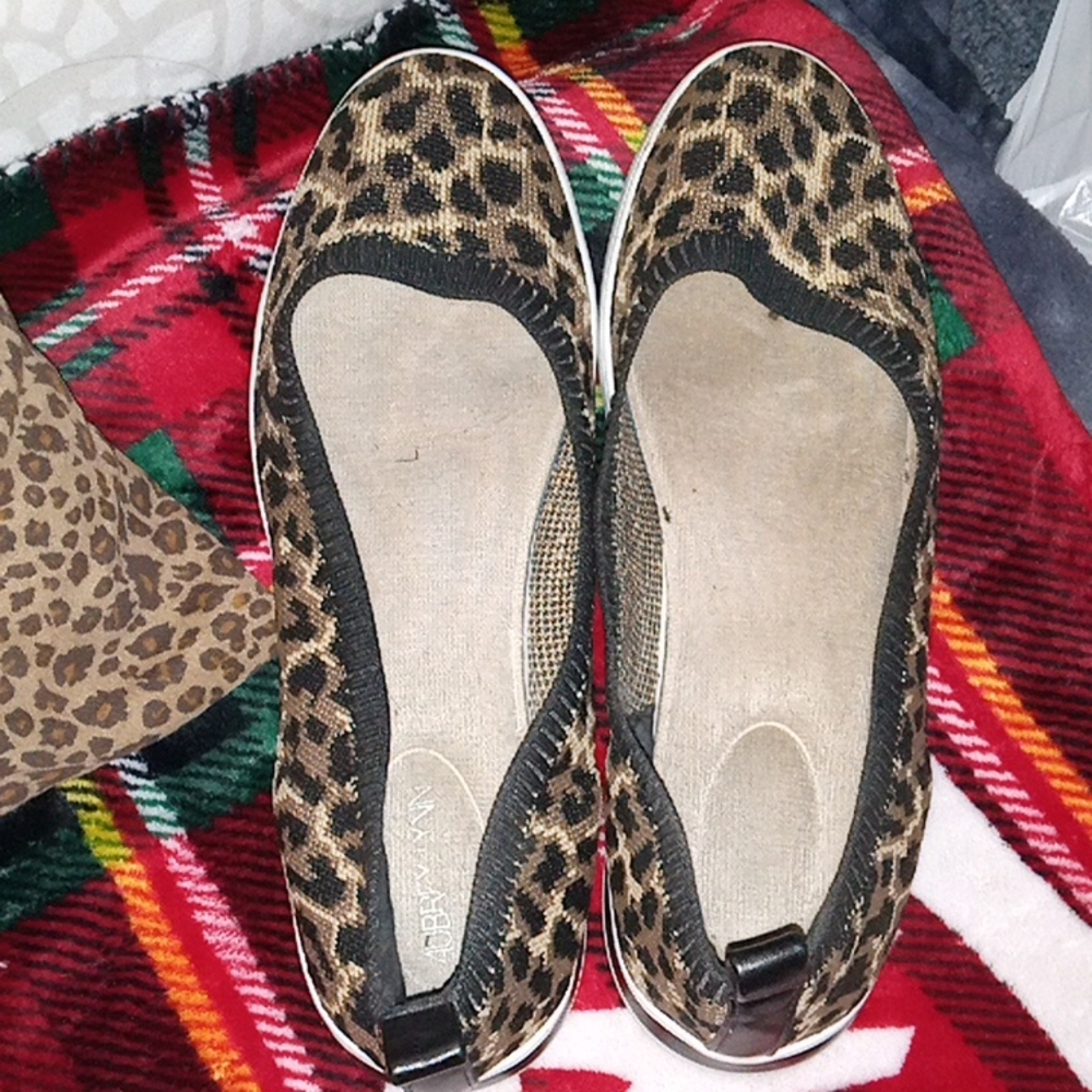 Leopard print knit ballet flats 9 (3/$30)
